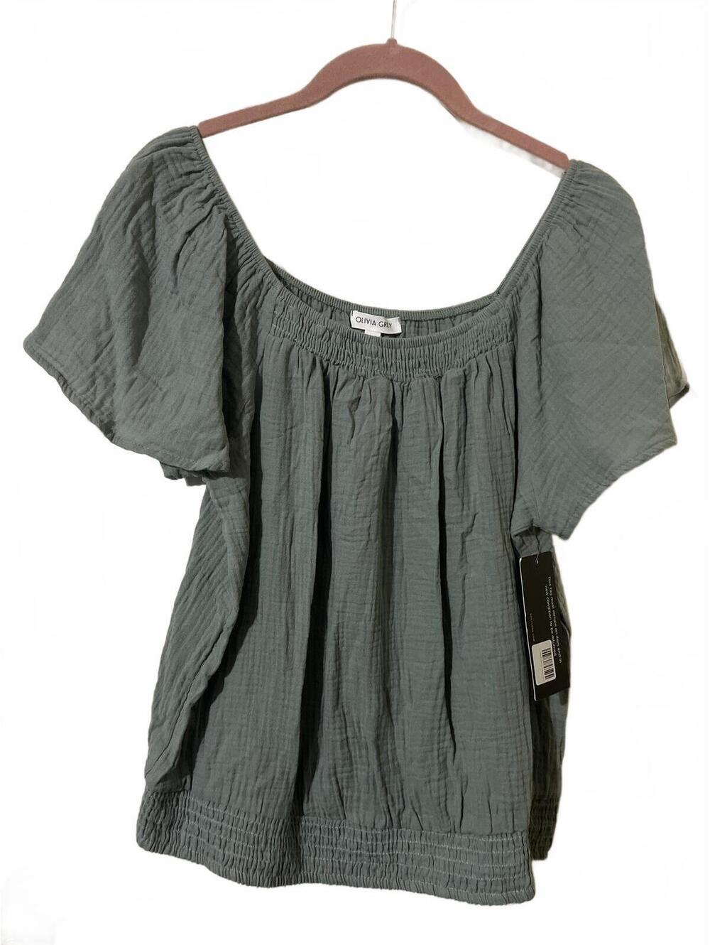 Olivia Grace Puff Sleeve Smocked Hem Top in Sage Green L